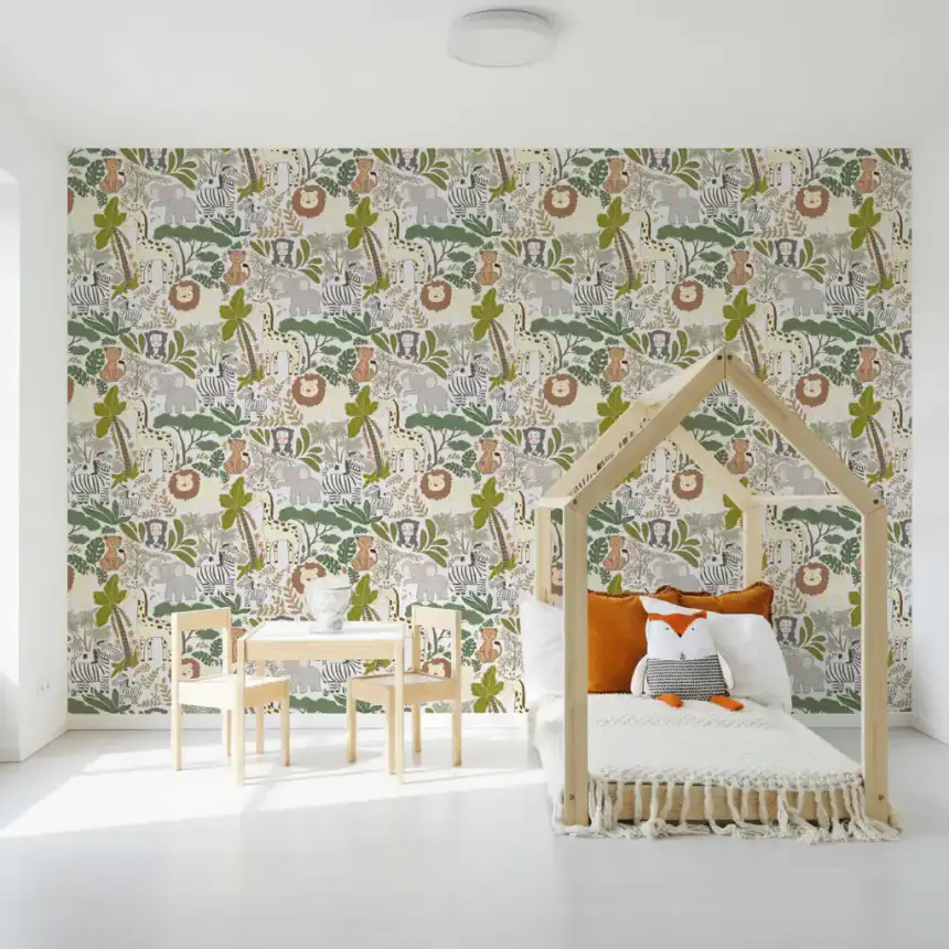 Safari Friends' Playful Jungle Wallpaper