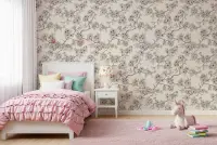 Delicate Floral Branch Pattern Wallpaper